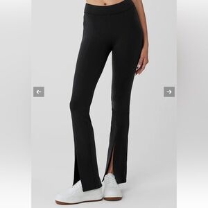 Alo Airbrush High-Waist Flutter Legging